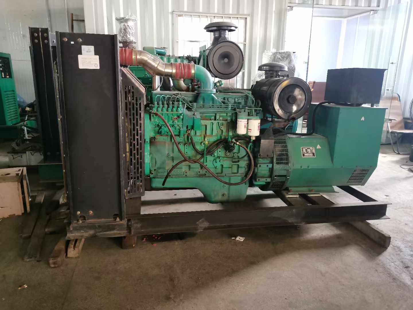 昌江发电机租赁如何确定电缆的承载电流是否在安全范围内？