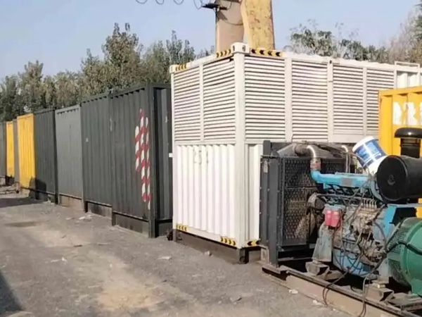 昌江200KW柴油发电机机组每小时油耗是多少？